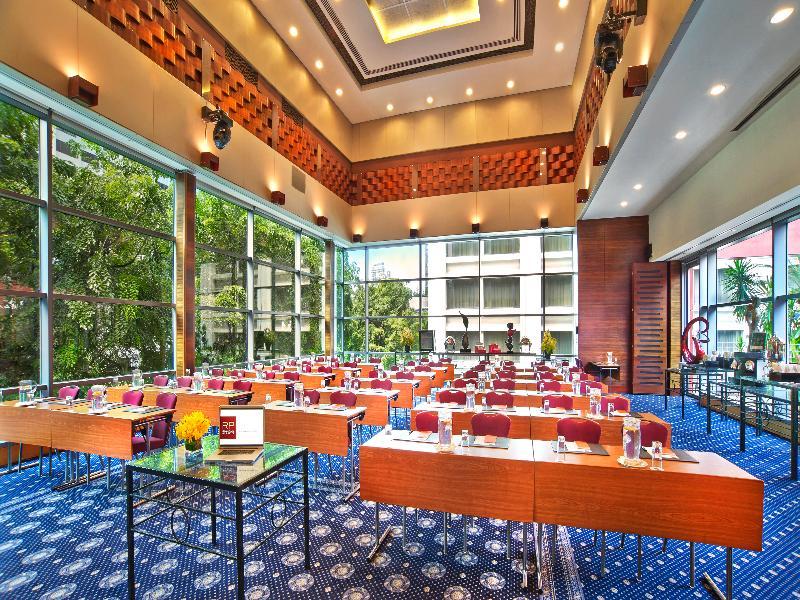 Hotel Royal Plaza On Scotts Singapur