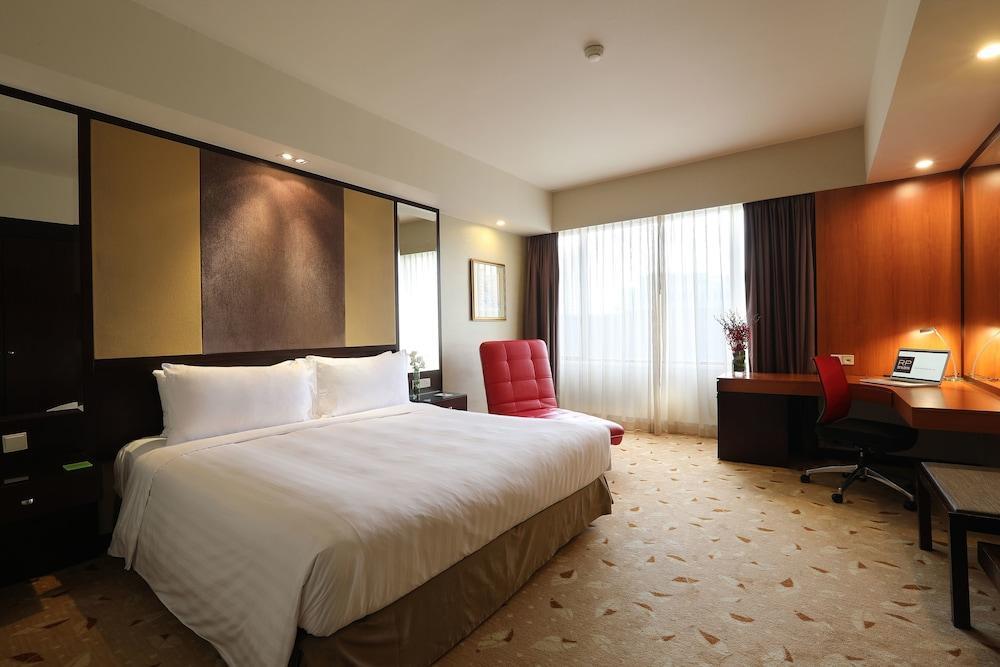 Hotel Royal Plaza On Scotts Singapur